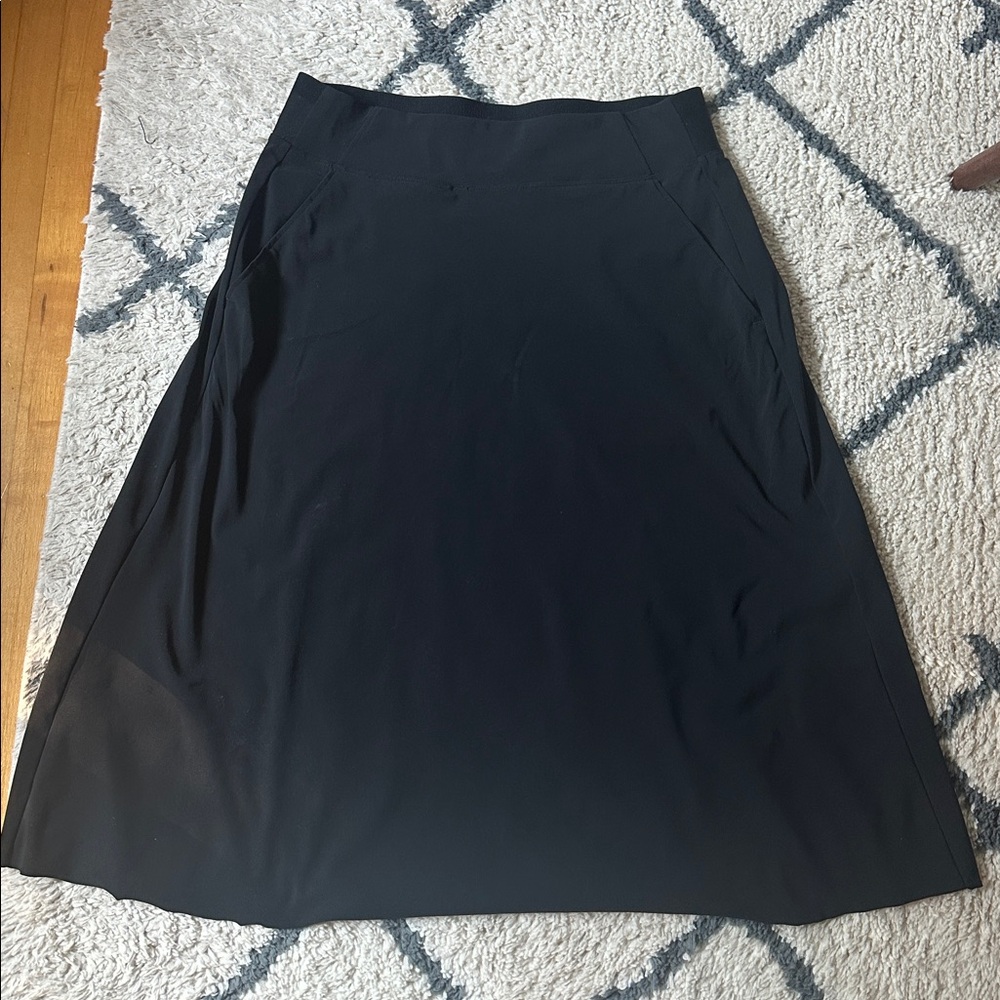 Athleta Skirt.  Sz S.  about 27 inches long from the waist.